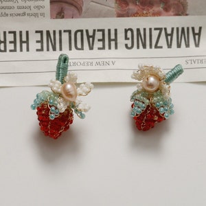 2pcs Beaded Strawberry Charms Fruits Pendant Woven earring charm making Handmade DIY necklace Findings Keychain Crafts jewelry Supplies,H313