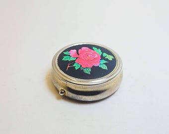 Vintage Daxon Floral Pill Box – Metal Round Case with 3 Compartments
