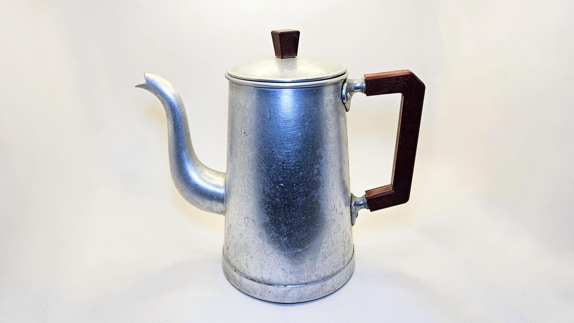 Cafetière italienne CAMP4, aluminum pour 6 tasses - Andorra Campers