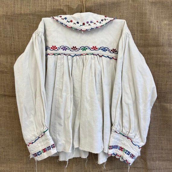 Beautiful 1970s folk Romanian handmade blouse wit… - image 6