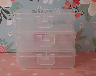 3x Mini Storage Containers Boxes, Polypropylene Bead Storage Container, jewellery gift box with Hinged Lid, Rectangle, Clear