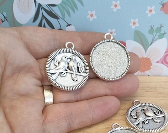 5x Tibetan Style Pendant Cabochon Settings, Bird Cabochon Trays 26mm, Cameo Tray Settings, Bird Themed Settings.