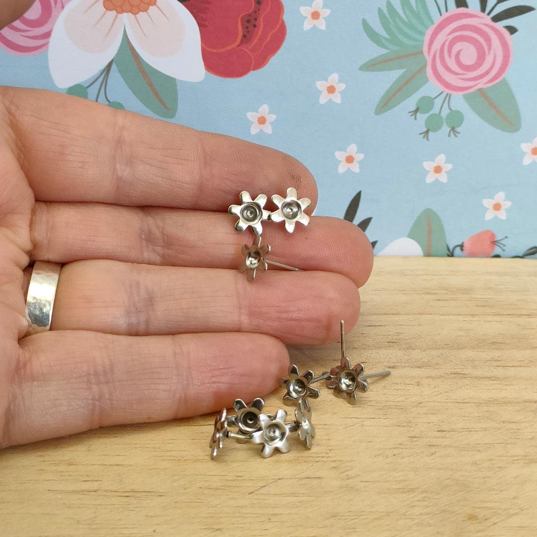 10-Pack Stainless Steel Flower Cup Earring Posts – Jewelry Making Supplies