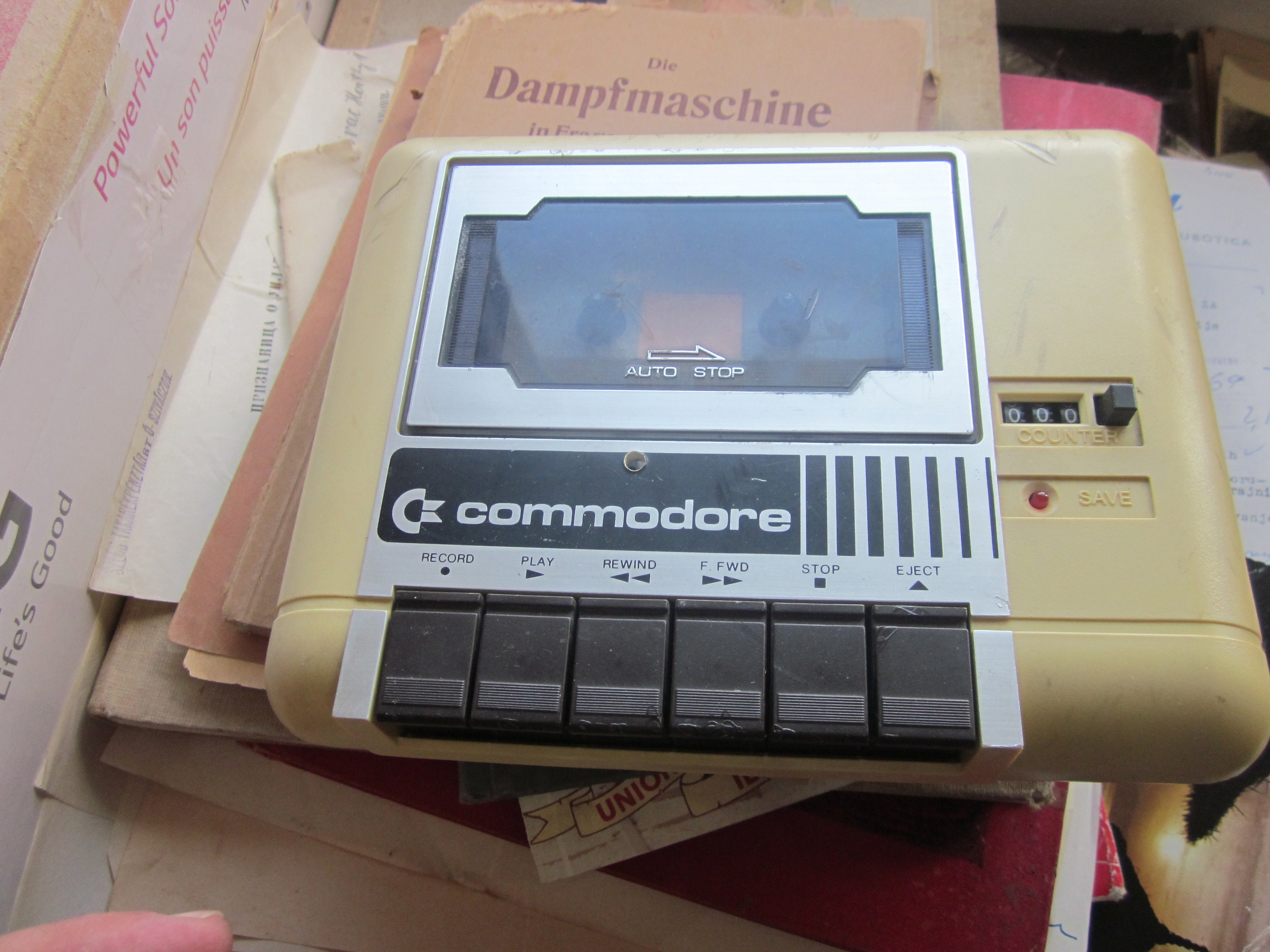 Commodore 64 An old computer cassette player for loading games, missing  cable, I don't know if it's working
