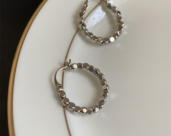 Aros de cuentas bañados en oro con eurowire, aros con cuentas, geométricos, circulares, redondos, confección de pendientes.