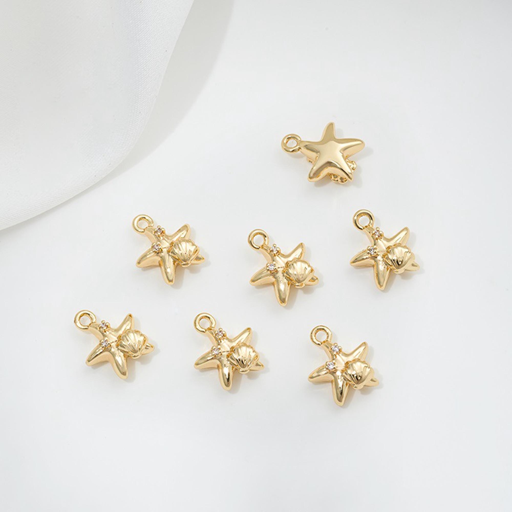 14K ゴールドメッキ CZ ヒトデチャームペンダント、タツノオトシゴ