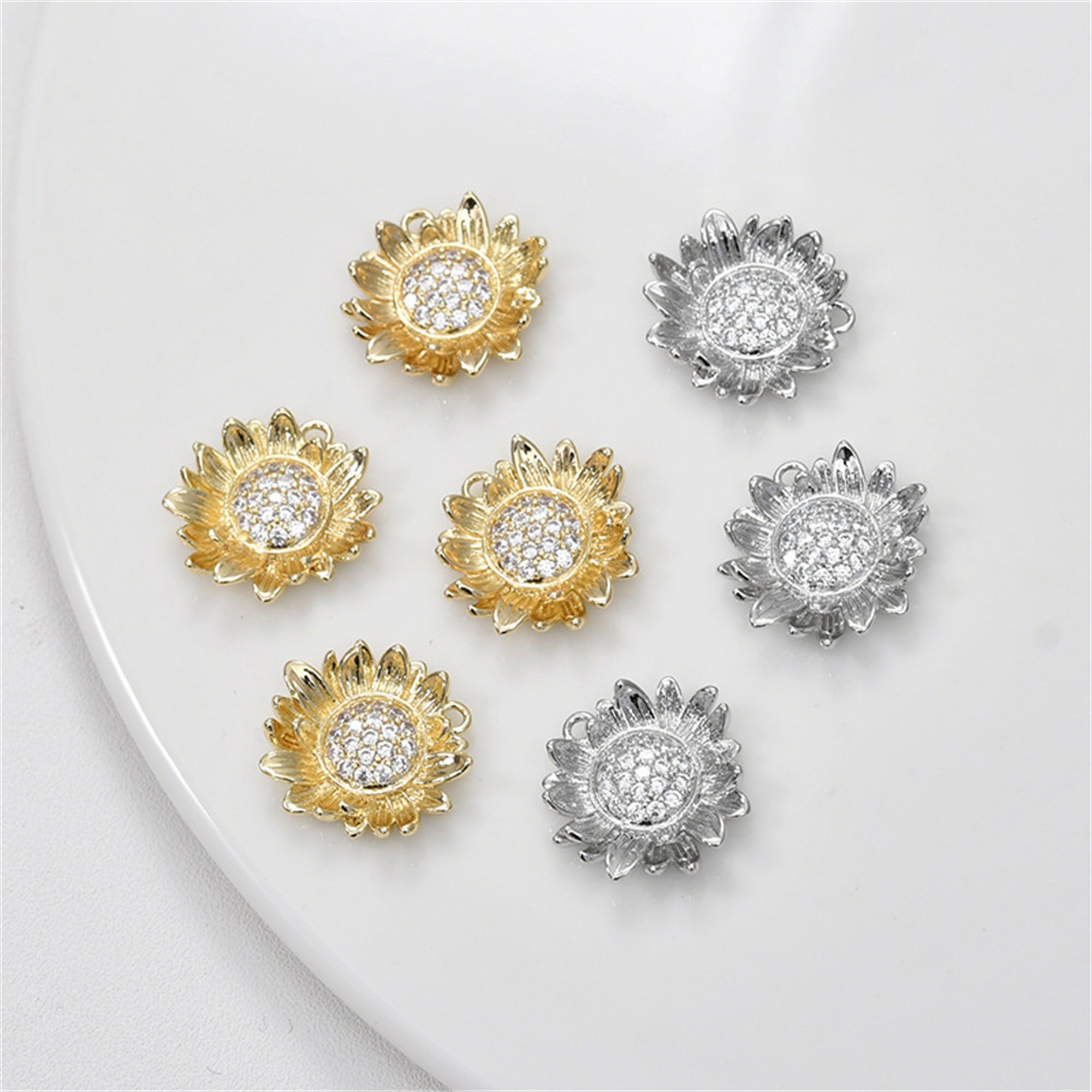 ★daisy★✾14kgf 14K Gold Plated CZ Daisy Charm Pendant, Bloom Bracelet, Sunflower