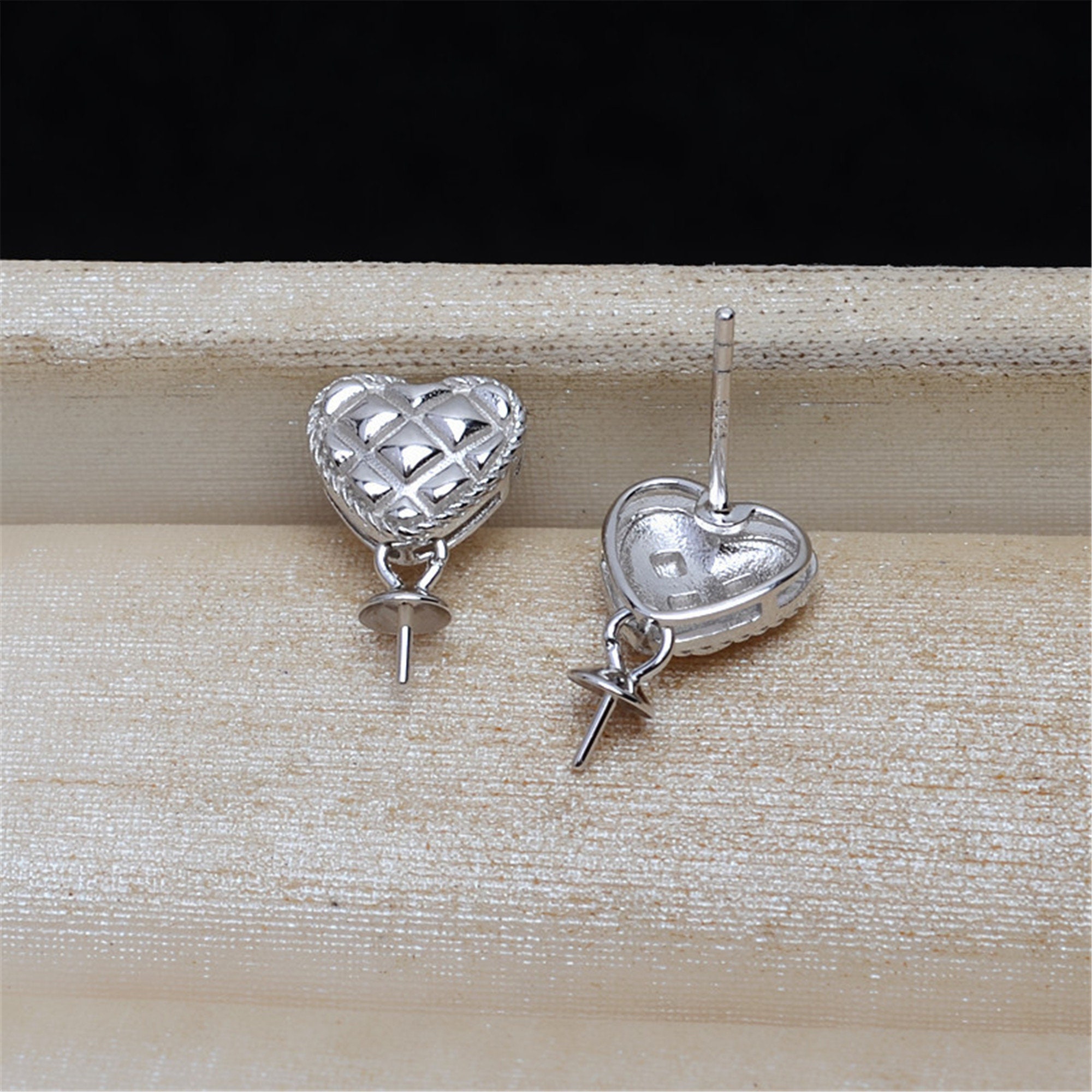 Orecchini A Perno In Argento Sterling Con Zirconia Cubica Orecchini A Perno In Argento Sterling Con Zirconia Cubica