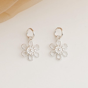 Sterling Silver Daisy Charm Pendant, Flower Bracelet, Blossom Necklace, Sunflower Earring, Floral Jewelry, Botanical Charm, Charms In Bulk