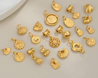 2 stuks vergulde geluksbedelhanger, bloemenarmband, belbedel, zegenoorbel, rijkdombedel, hartbedel, onregelmatige bedel, slotbedel