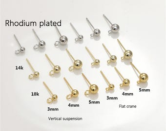 Op de afbeelding: Assortiment van gouden en zilveren oorbelpennen met verschillende bolletjes aan het uiteinde. De maten zijn aangegeven met 3 mm, 4 mm en 5 mm. De tekst "10#", "14k", "18k", "Flat crane" en "Vertical suspension" is ook zichtbaar.