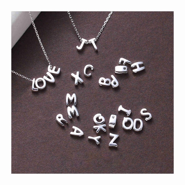 Sideways Initial Letter Necklace In Rose Gold Plating By - Foto 3