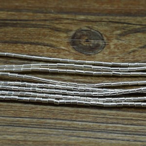 10 / 100 Stück Karen Hill Tribe Silber Rohrperlen, Sterlingsilber Perlen, Sterling Silber Rohrperle, Armband glänzende Perle 1.4 * 4.9 mm
