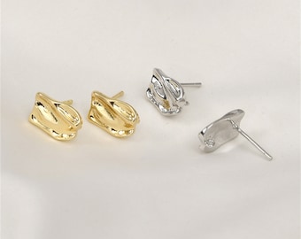 Poste de pendiente geométrico chapado en oro de 14K con lazo, poste de oreja rectangular, perno de oreja de estilo barroco, poste de oreja, pendientes de poste, componente de pendiente