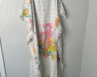 Vintage 1980s Unisex Baby Blanket pastel colors bears blocks and lace trim