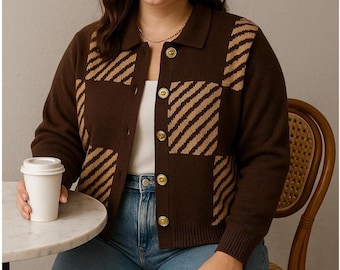 Dylani Petites Women's Brown Beige Checkerboard Collared Button Up Knit Cardigan