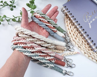 Personalized Macrame Bracelet, Customized Keychain, Custom Lanyard, Key Chain Wristlet, Soft Cotton Cord, Ove 40 Colors, Wooden Beads