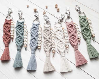 Nom Porte-clés Porte-clés personnalisé Cadeau amis Cadeaux personnalisés Porte-clés en macramé Cadeau en perles pour maman Cordon de coton recyclé Perles en bois