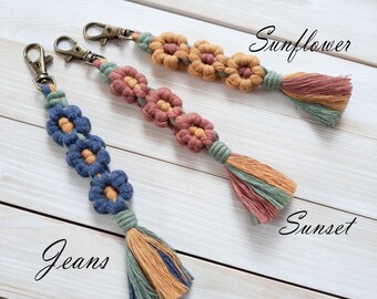 Daisy Macrame Keychain Flower Chain, Key Accessories Daisy Macrame Keychain Flower Chain, Key Accessories