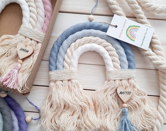 Personalizzato Macrame Arcobaleno Cartello per asilo nido personalizzato Regali per l'arrivo del bambino Arredamento per asilo nido Boho Arcobaleno da appendere a parete Rosa Blu Marrone Grigio Verde acqua Viola