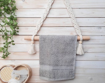 Porta asciugamano Boho Bagno Decor Nuovo regalo per la casa Macrame Regalo appeso a parete per lei Tassello in legno con cordoncino di cotone riciclato bianco sporco