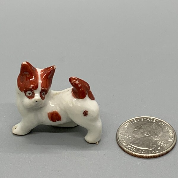 Vtg tiny / mini Terrier dog figurine - White with brown spots - Kitch - Made in Japan - Mid Century