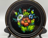 Vtg Russian Toleware Tray - Marked Llena (Yeha) 83 Kon - Hand painted black round tray with floral flowers motif - 7 inch diameter