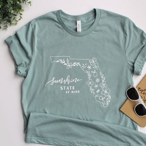 Florida Sunshine State of Mind Damen Tshirt | Sommer Blumen T-Shirt | Feminin geschnittenes T-Shirt