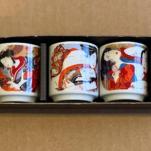 5-piece set of Japanese shunga sake cups