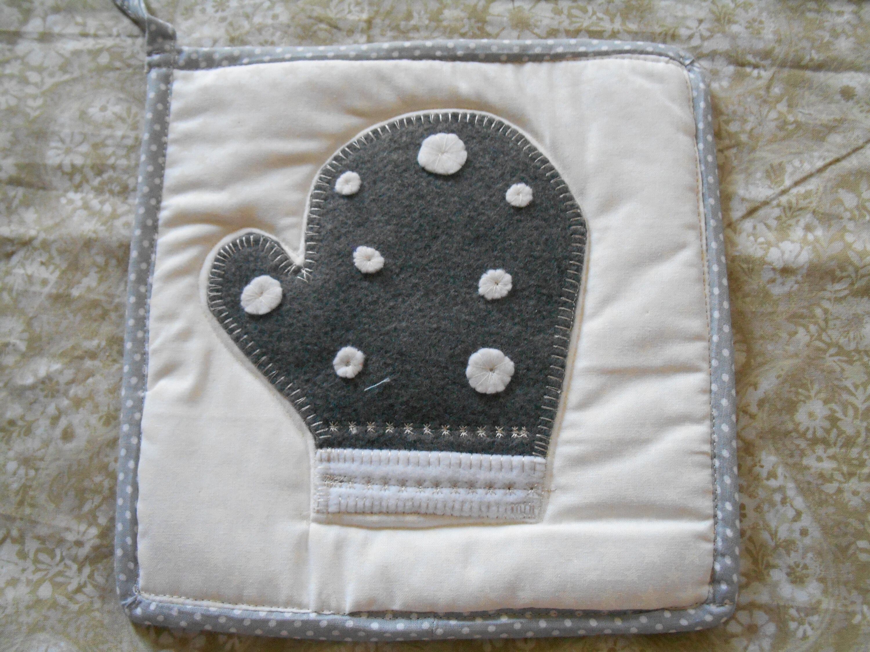 potholders or hot pad