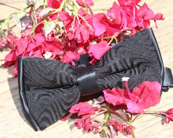 Men's 2-Layered Black Abstract Silk Bow Tie