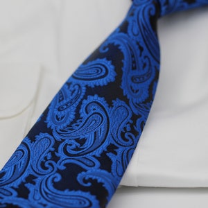 Men's Royal blue   Microfiber Paisley Necktie and hanky
