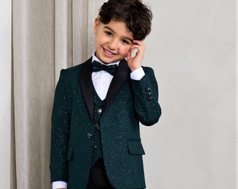 Boy's 5-Pieces Slim Fit Green Fashion Sequin Tuxedo Set  perfect for Weddings, Parties and more ) [jacket,  vest ,pants, shirt, bowtie]