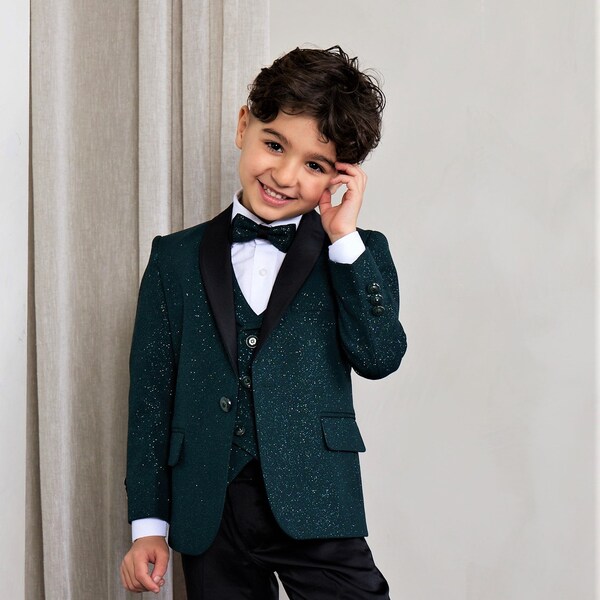 Boy's 5-Pieces Slim Fit Green Fashion Sequin Tuxedo Set  perfect for Weddings, Parties and more ) [jacket,  vest ,pants, shirt, bowtie]