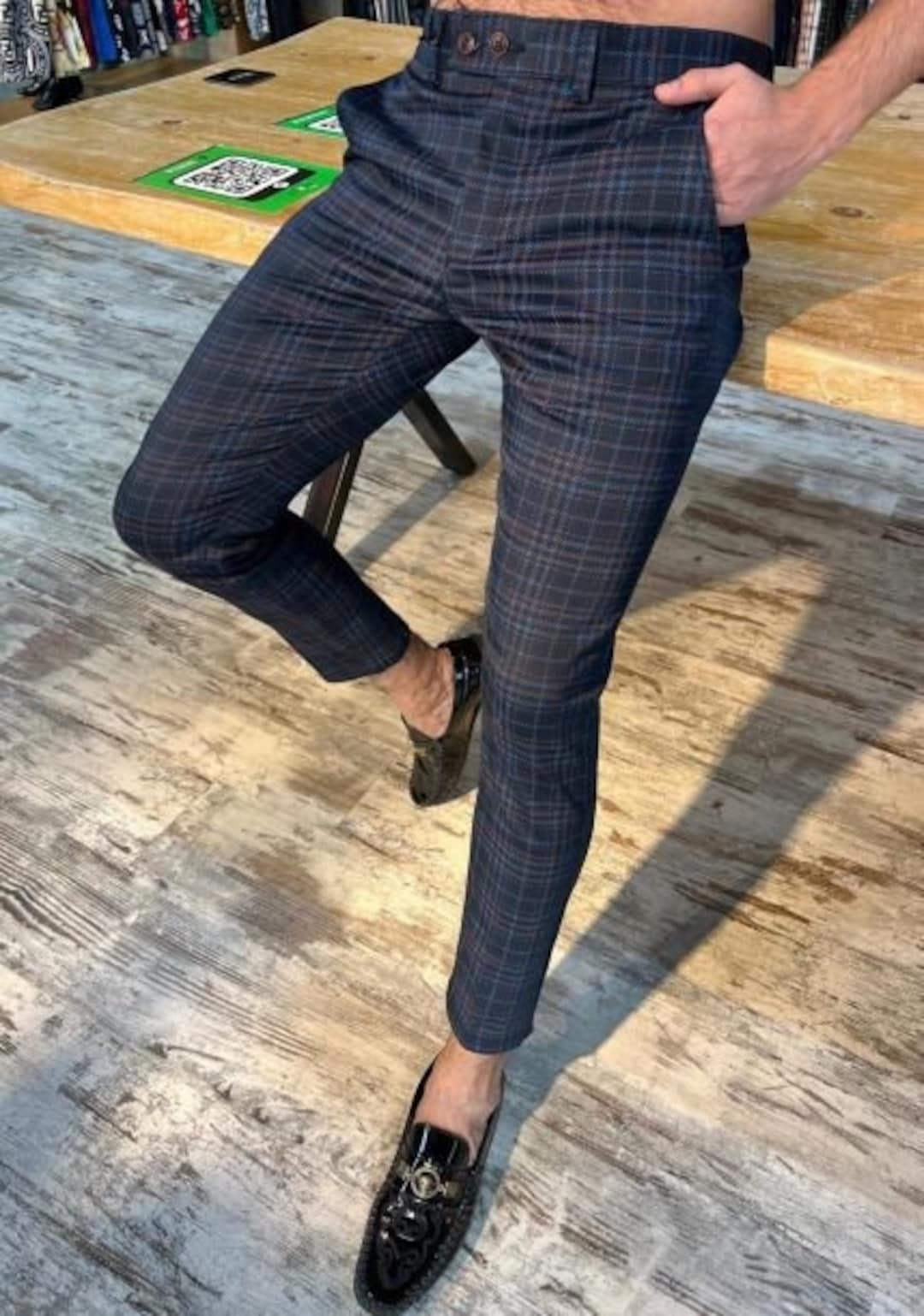 Burgundy plaid best sale pants