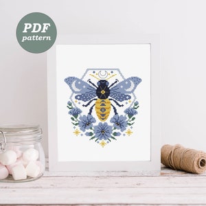 Cross stitch pattern Bee in a floral frame - Counted Cross Stitch Chart Instant download PDF - Modern Cross Stitch - Flowers Embroidery