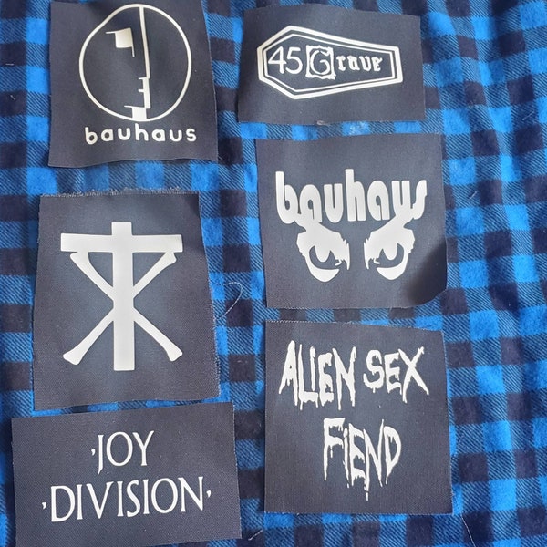Parches góticos (bauhaus, tumba 45, muerte cristiana, división de alegría, demonio sexual alienígena)