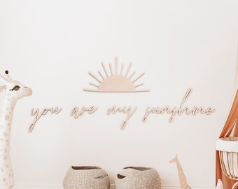 Belettering + zon van hout - jij bent mijn zonneschijn als wanddecoratie voor de kinderkamer - babycadeau voor een doop
