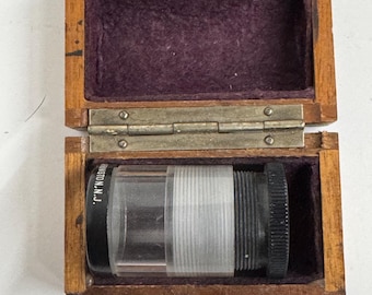 Microscope Eyepiece with Reticle Lens