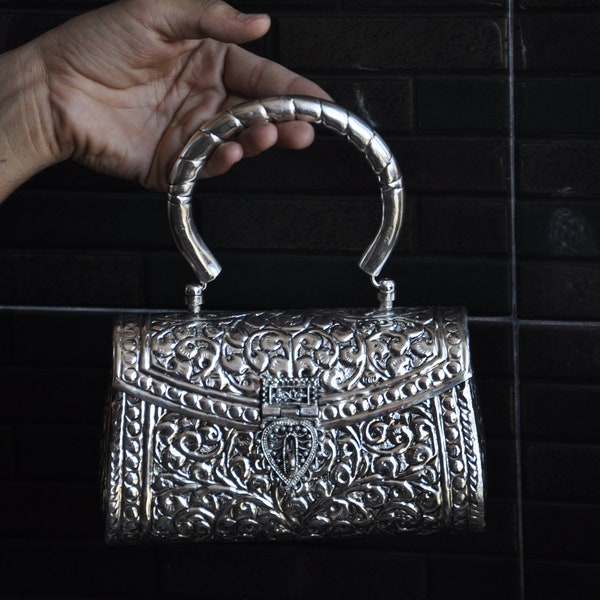 Indien pur traditionnel fabriqué à la main de qualité supérieure avant 1887 Pochette en métal argenté antique Sac à main de soirée - Pochette de demoiselle d'honneur Cadeau de Noël