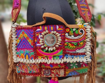 Bolso bandolera con parche de bordado Banjara hecho a mano, bolso bandolera étnico, bolso de aniversario, bolso Boho, bolso de yute