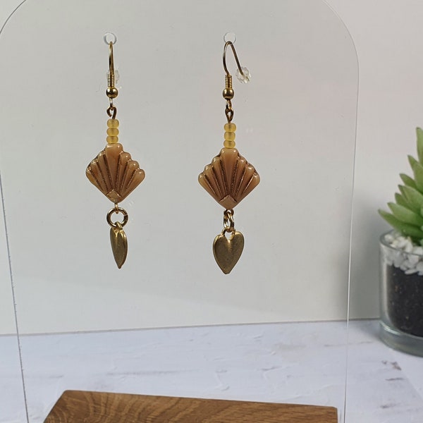 DECO BEADED EARRINGS | Gold deco-style dangle earrings | Chic jewellery | Classy mocha earrings