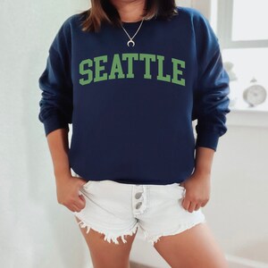 Seattle Washington Navy Unisex Men&#39;s and Women&#39;s Crewneck Sweatshirt