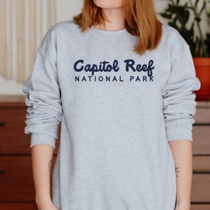 Capitol Reef Utah National Park Unisex Men&#39;s and Women&#39;s Crewneck Sweatshirt