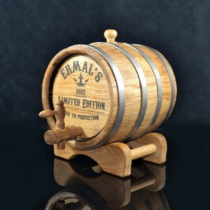 Personalized Whiskey Barrel - A Perfect Gift for Groomsmen Fathers Husbands, and Boyfriends! Available in 1, 2, 3, 5, 10, 15L Sizes oak cask