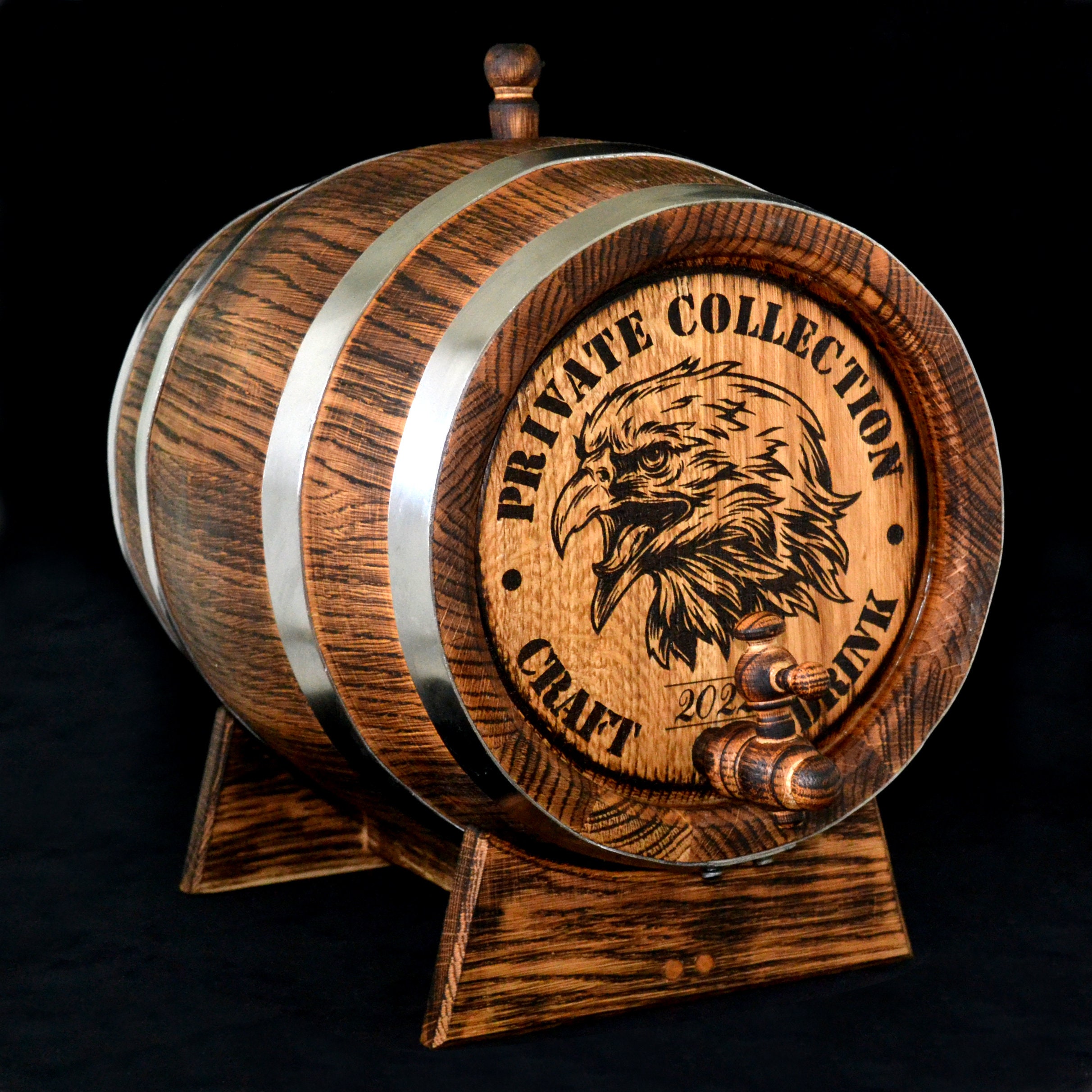 Barril de roble de 5 galones (Serie de destilería - Aros de acero, sin  barnizar) con soporte de madera, boung y espita - Barril de whisky bourbon  de