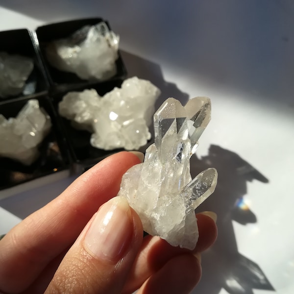 Rock crystal gemstone tip gemstone natural chakra healing stone witch spell witchy crystal effect raw stone raw mini