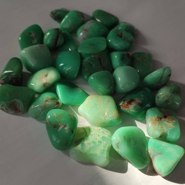 Chrysopras roundstones against depression EDELSTEIN Gemstone healing effect witchy witch spell Energy