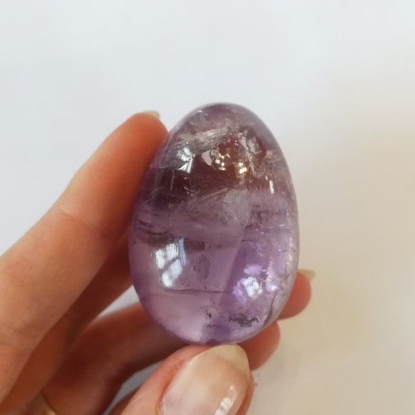 Amethyst gemstone gemstone effect spell healing Hildegard von Bingen witchy witch chakra spiritual egg