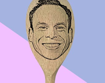 Warwick Davis Engraved Wooden Spoon - Personalisation Available
